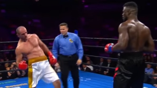 Boxeo: Un boxeador grogui manda a la lona a su rival con un puñetazo sorpresa | Marca.com