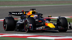 Test de Bahréin: Verstappen vuela; Sainz está feliz con su Ferrari y sin euforia en Aston Martin