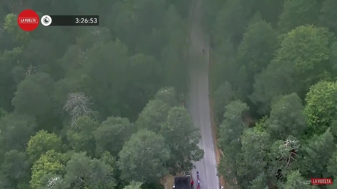 Herrada siempre vuelve: 'hat-trick' en LaVuelta tras conquistar la Laguna Negra