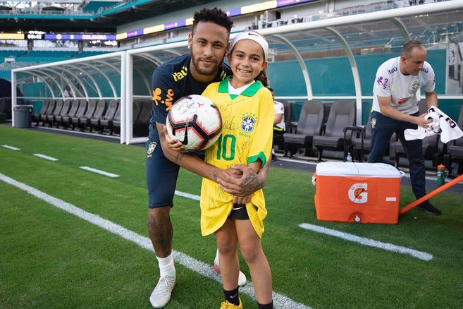 El 'que no caiga' con el que Neymar cumplió el sueño de la 'princesa' Ariana