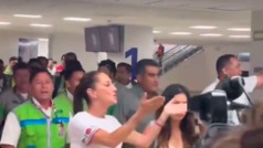 Claudia Sheinbaum es recibida en el aeropuerto de Veracruz con gritos de: "Fuera, fuera!"