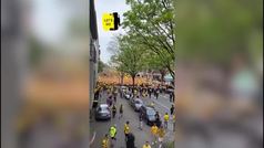 Brutal marea amarilla en Londres: miles de fans del Borussia Dortmund!