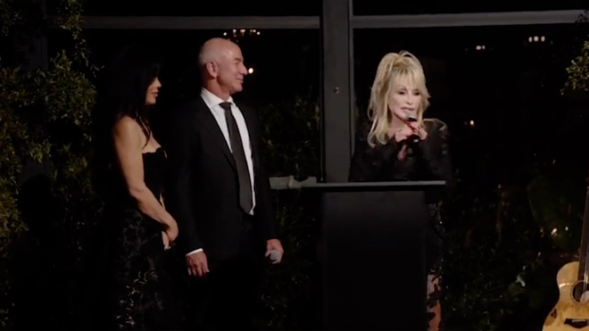 Dolly Parton awared $100 million by Jeff Bezos