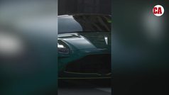 Alonso exprime el nuevo Aston Martin Vantage en M�naco 
