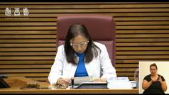  Presidenta Corts lee el artculo 2 de la Constitucin al inicio del pleno con crticas del PSPV