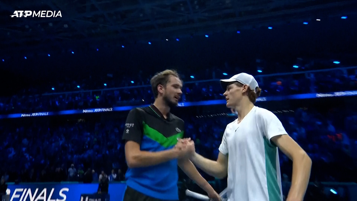ATP Finals 2023: Sinner batte Medvedev e arriva in finale imbattuto e diventa milionario: incassa 2.600.500 dollari