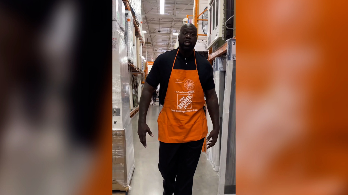 Shaquille ONeal surprises fans by singing rap to answer critics while searching for Home Depot Girl Marca