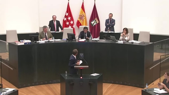 Dimite el concejal del PSOE de Madrid que dio varias palmadas en la ...