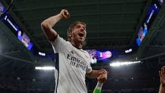 Luka Modric pacta su renovaci�n y se queda en el Real Madrid una temporada m�s