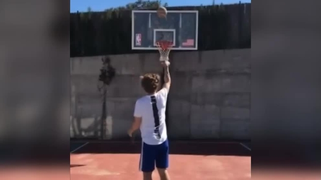 Griezmann responds to Pique: Harden will be MVP | MARCA in ...