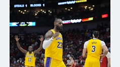 Los Lakers salvan el Play-In de milagro... y su bestia negra Jokic espera en Playoffs