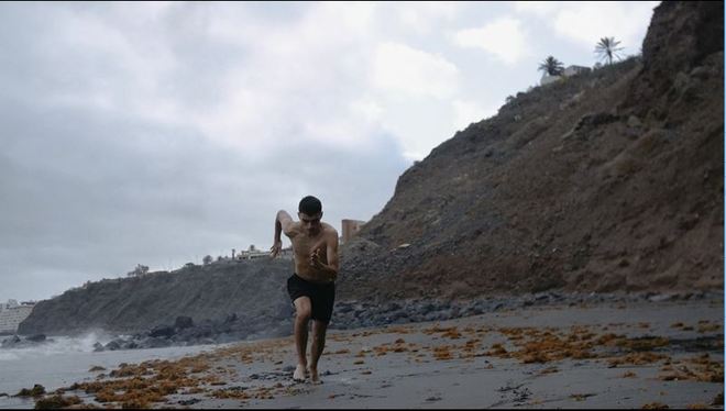 Barcelona: Pedri pushes himself on the beach ahead of ...