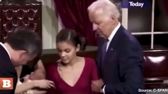 Video del preocupante comportamiento de Joe Biden con nios pequeos