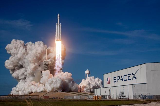 Elon Musk’s SpaceX successfully launches ‘Inspiration4’ mission with four civilians on board