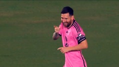 Messi signs a double in three minutes after a great assist from Jordi Alba