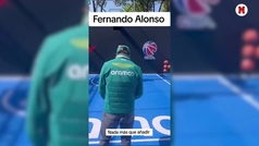 Fernando Alonso se cambia al baloncesto
