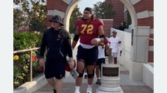 USC fans go wild over Elijah Paige?s jaw-dropping size