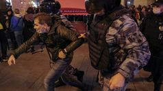 Rusia continúa la represión de los manifestantes que se oponen al reclutamiento forzoso de Putin