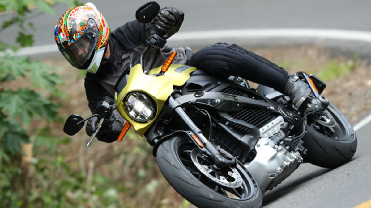 portland lanza motocicleta