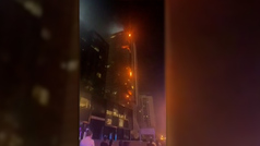 Arde un rascacielos de Dubai