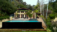 Cine, jardín zen, anfiteatro... así es la mansión de 34 millones que ha vendido Jennifer Lopez