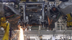 La fábrica china con más de 300 robots para construir coches en minutos