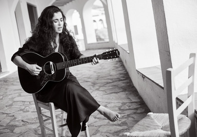 Silvia Perez Cruz Ese Mensaje De Hay Que Estar Guapas Perfectas Y Seguras Me Estalla La Cabeza Prefiero Ser Vulnerable Pero Autentica Telva Com De chicho sanchez ferlosio es este tema que la catalana interpreto en el festival de jazz de san sebastian de este año (2015). silvia perez cruz ese mensaje de hay que estar guapas perfectas y seguras me estalla la cabeza prefiero ser vulnerable pero autentica telva com