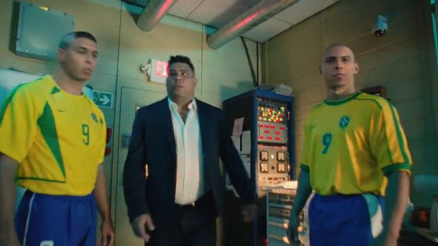 Ronaldos al tiempo? Todo es posible en del nuevo comercial de Nike - Marca Claro Colombia